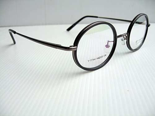 กรอบแว่นแนว vintage