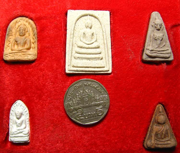 	**ชุด 5 องค์ เบญจบารมี หลวงพ่อเกษม ปี 36 ได้ 5 องค์ เคาะะเดียวแดง**WY61