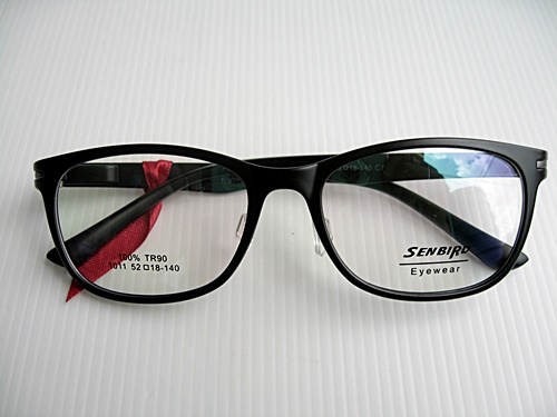 กรอบ แว่น SENBIRD ทรงกรอบเต็มสีดำ รุ่นนี้น้ำหนักเบาค่ะ