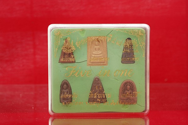 พระชุดสุดยอดพระเบญจภาคี 5 แร่ วัดสามง่าม จ.นนทบุรี..../m
