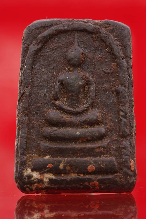 พระสมเด็จหลังนางกวัก วัดโพธิ์ในเมือง นครราชสีมา เนื้อผงยา