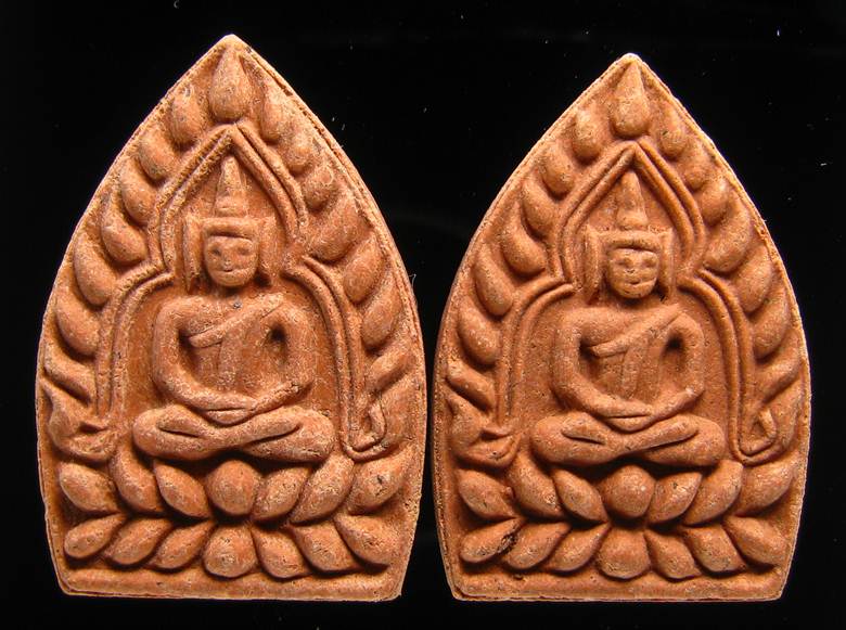 **ที่เดียว 2 องค์ พระผงขมิ้นเศก เจ้าสัวสยาม หลวงพ่อคง วัดกลางบางแก้ว ตะกุดเงิน เคาะเดียวแดง**BC81