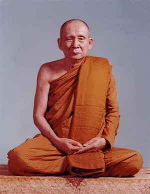  รูปหล่อ หลวงปู่ทวด พิมพ์เบาทุบ ตอกโค๊ตและหมายเลข 496 สมเด็จพระญาณสังวร สมเด็จพระสังฆราชฯ