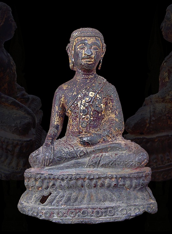 พระบูชารัตน หน้าตัก 2.5 นิ้ว สูง 3.5 นิ้ว องค์นี้ลงกรุ ครับ 