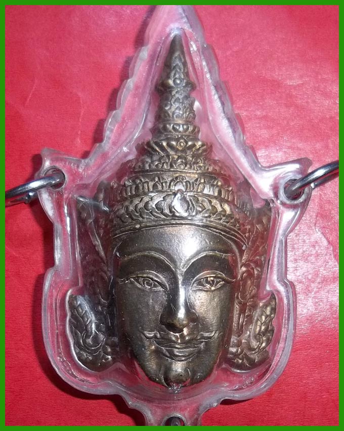 พระลักษณ์หน้าทอง รุ่นแรก มหาเสน่ห์เมตตาชั้นสูง หลวงปู่กาหลง วัดเขาแหลม 