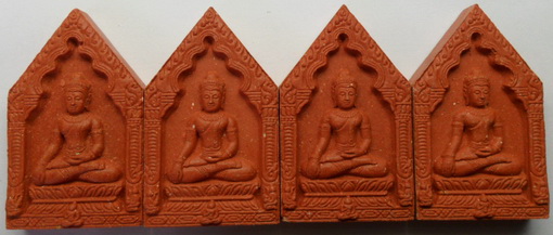 ขุนแผน หลวงปู่หงษ์ วัดเพชรบุรี สุรินทร์ ...4 องค์...........