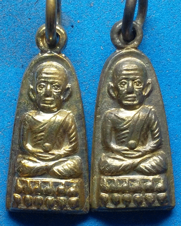 หลวงปู่ทวด ทะเลซุง บัว6  ปี2508 กะไหล่เงิน ทอง ทีเดียวแดง