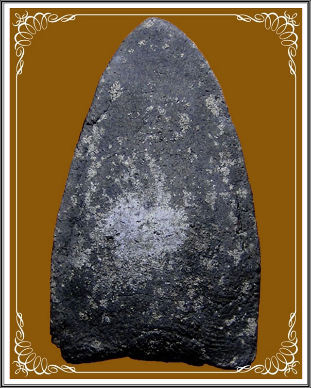 หลวงพ่อทวดเนื้อว่านอาจารย์นอง กดมือ