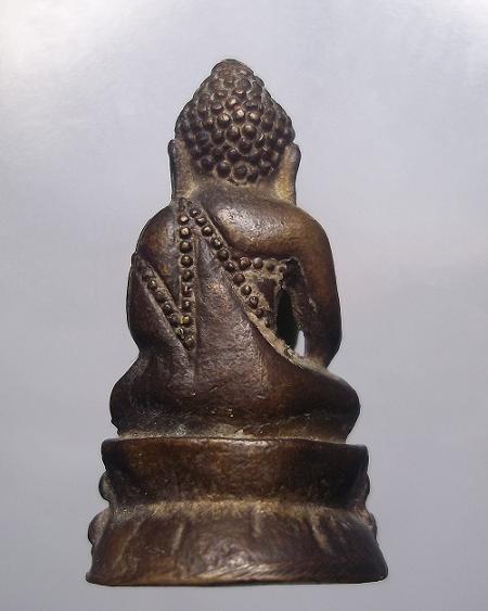 พระกริ่ง โค้ตจีน