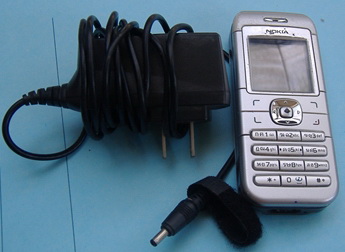 โทรศัพท์ NOKIA 6030 จอสีครบชุดใช้งานได้ ครับ