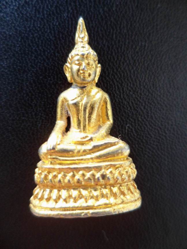 รูปหล่อพระพุทธ กะไหล่ทองสวยๆ เคาะเดียวครับ (2)