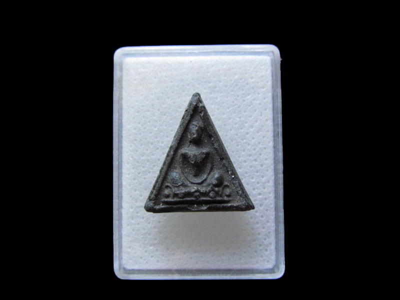 พระผงดำ ไม่ทราบวัดครับ .เริ่ม20บาท/.L.91