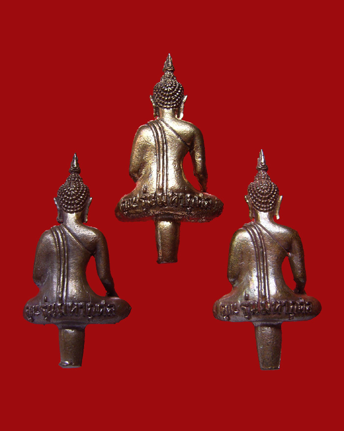 พระยอดธง รุ่นคูณมหากุศล ปี2540 เนื้อนวะโลหะ ตอกโค๊ต 3 องค์ เคาะเดียว ชุดที่3