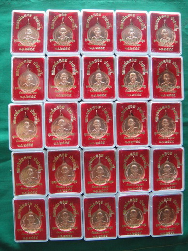 หลวงพ่อรวย วัดตะโก อยุธยา 25 องค์ วัดใจ