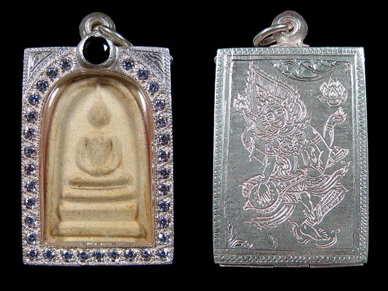 สมเด็จวัดระฆังฯ รุ่น อนุสรณ์ 108ปี พร้อมตลับเงินสวยๆ (องค์ที่2)
