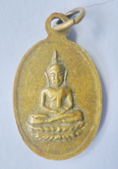 นางกวักหลังพระพุทธไม่ทราบที่ใครรู้เชิญเลยครับ