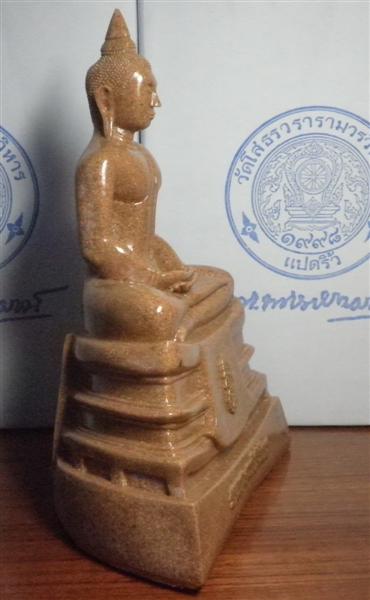 พระบูชา "หลวงพ่อโสธร เนื้อกระเบื้องหลังคาโบสถ์" หน้าตักพระ ๕ นิ้ว ฐานกว้าง ๗ นิ้ว สูง ๙ นิ้ว #B