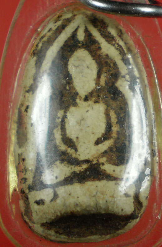 พระเนื้อผงครับ