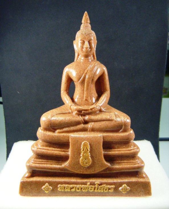 หลวงพ่อโสธร เนื้อกระเบื้องหลังคาโบสถ์ หน้าตัก 3 นิ้ว ฐานกว้าง 4 นิ้ว สูง 5.8 นิ้ว ฐานปั๊มตรายางครับ
