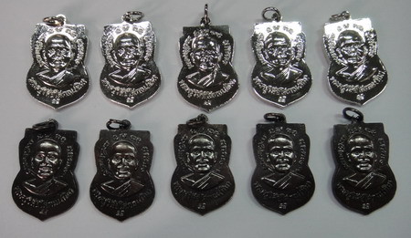 เหรียญเสมาใหญ่ หลวงพ่อทวด เนื้อทองแดง+ ชุบนิเกิล วัดช้างให้ ปัตตานี ปลุกเศก 3 วาระ ปี 55....10 องค์ 