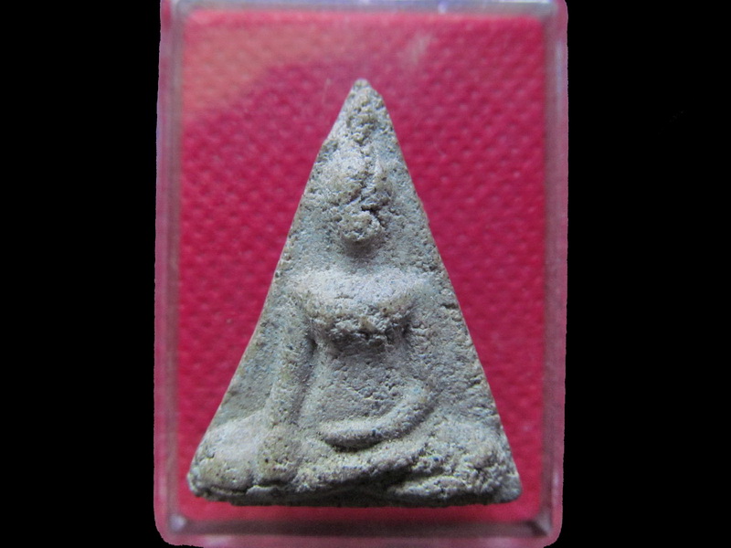 พระนางพญาเนื้อผงเก่า ไม่ทราบที่ครับ.เริ่ม20บาท/.NY.21