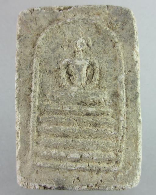 พระสมเด็จเนื้อผงไม่ทราบที่ครับ