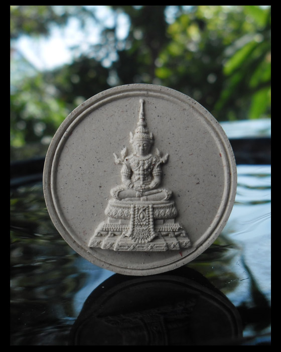 >> วัดใจ <<>> แดงทุกเคาะ << พระผงพระแก้วมรกต วัดพระศรีรัตนศาสดาราม