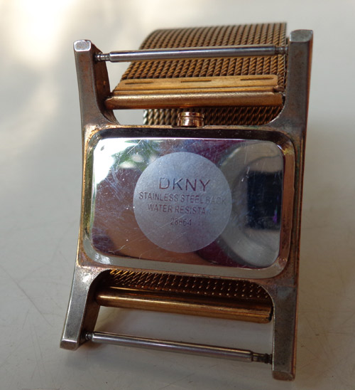 นาฬิกา DKNY