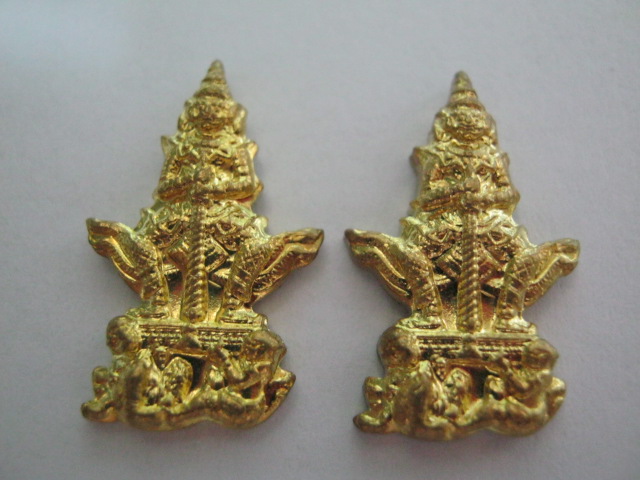 ท้าวเวสุวรรณหลวงปู่กาหลง เขี้ยวแก้ว วัดเขาวแหลม สระแก้ว (2องค์) เคาะเดียว