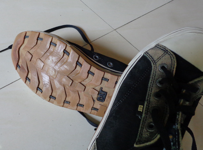 รองเท้า CATERPILLAR ของแท้ครับ