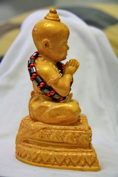 ของขวัญปีใหม่ เคาะเดียว กุมารเทพพนม หลวงปู่ครูบาเจ้าดวงดี วัดท่าจำปี จ.เชียงใหม่   (A)