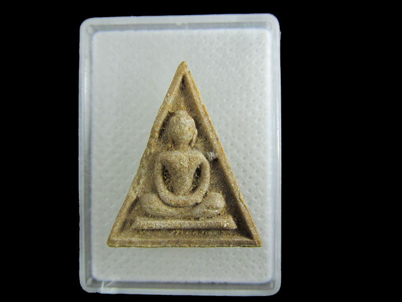 พระพิมพ์นาง เนื้อผงน้ำมันเก่า ไม่ทราบวัดครับ(องค์ที่2.)..เริ่ม20บาท/.W-136
