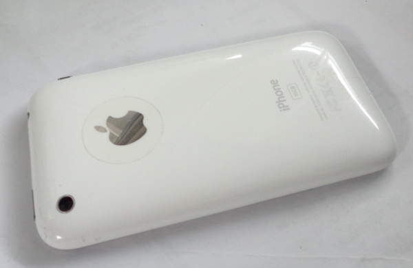 iPhone 3G 16GB ของแท้ครับ white สวยๆเลยครับ / Wifi เร็ว เล่นเน็ตสะใจ