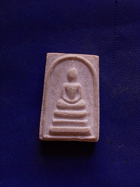 .. 20 บาท..ทุกรายการ..พระสมเด็จ พิมพ์คะแนน หลวงพ่อแพ วัดพิกุลทอง เนื้อผง