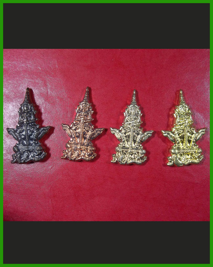 ปรกท้าวเวสสุวรรณ(หน้าเทพ)หลวงปู่กาหลง เขี้ยวแก้ว เนื้อทองแดงจ่าเงา+เนื้อทองทิพย์จ่าเงา+อัลปาก้า+นวะ 