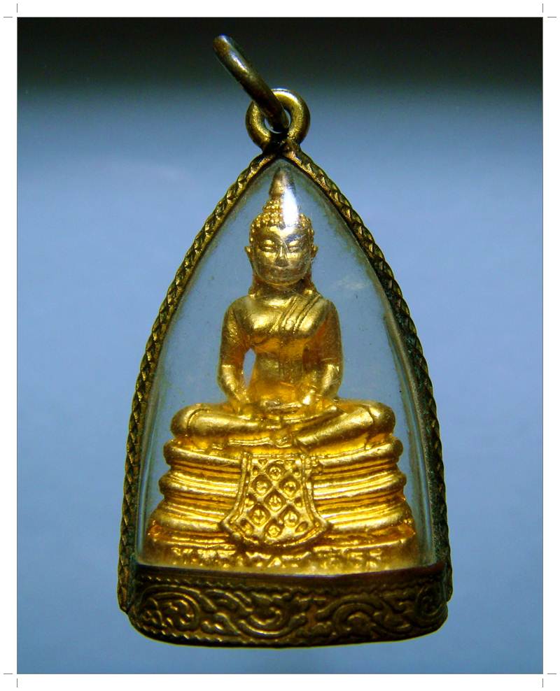 B001 หลวงพ่อโสธร เลี่ยมกรอบไมครอน ปี ๒๕๓๙
