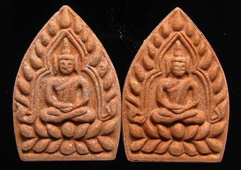 **ที่เดียว 2 องค์ พระผงขมิ้นเศก เจ้าสัวสยาม หลวงพ่อคง วัดกลางบางแก้ว ตะกุดเงิน เคาะเดียวแดง**BJ62