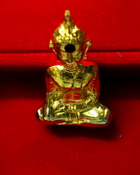 พระใส สวยสวย