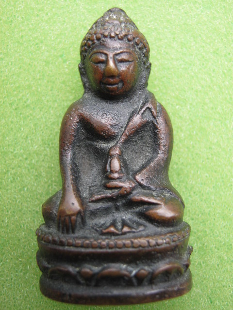 พระกริ่ง วัดวังกระโจม นครนายก