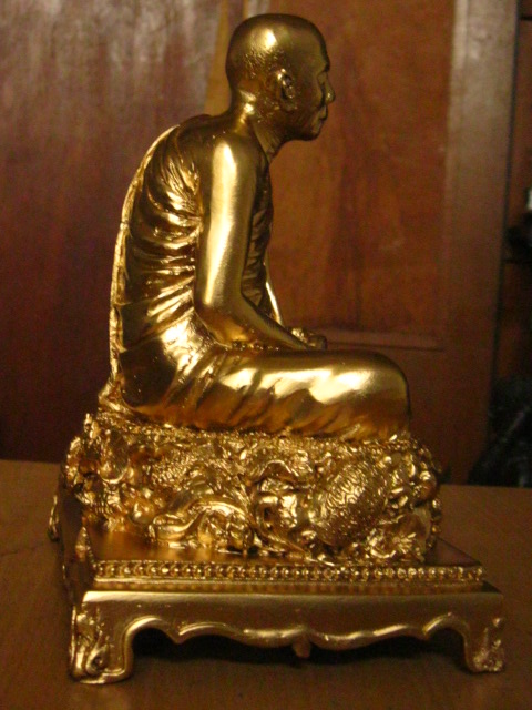 พระบูชาหลวงปู่ทิม วัดละหารไร่ ปู ปลา ((( กรรมการ )))