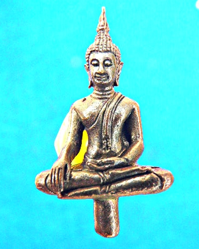 พระยอดธง   หลวงปู่แผ้ว  ปวโร