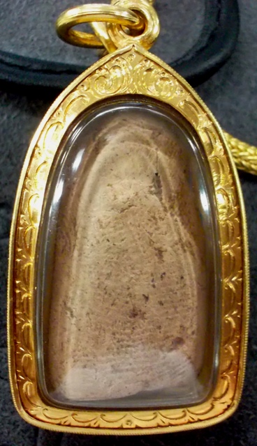 พระคงลำพูน พร้อมเลี่ยมทองยกซุ้ม (สั่งทำ) 