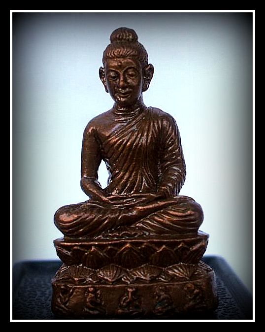 พระสมเด็จองค์ปฐม หลวงปู่ผาด รุ่นแรก 