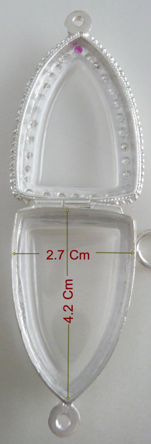 ตลับเงินแท้ฝังอัญมณี สำหรับพระกริ่ง หรือรูปหล่อ ฐาน2.8 สูง 4.2 CM สั่งพิเศษเฉพาะเลยครับ กรอบสวยๆครับ