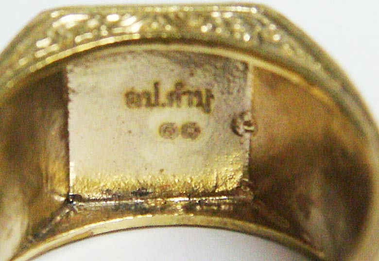 เลข ๑๑...แหวนเนื้ออัลปาก้า(ไซส์กลาง) หลวงปู่คำบุ วัดกุดชมภู