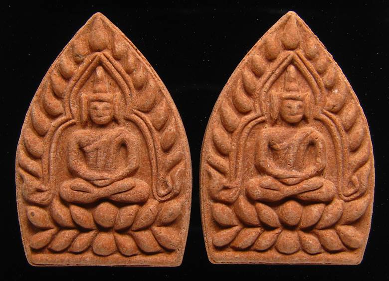 **ที่เดียว 2 องค์ พระผงขมิ้นเศก เจ้าสัวสยาม หลวงพ่อคง วัดกลางบางแก้ว ตะกุดเงิน เคาะเดียวแดง**BL21
