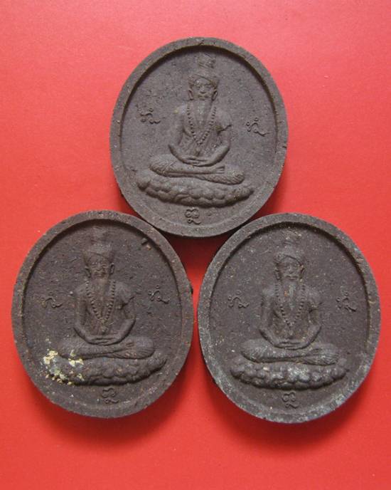 ฤาษี เงินมาห้าพันล้าน” ปี 2543 เกจิดังปลุกเสก 9 วัน 9 คืน หลวงปู่หมุน, หลวงปู่อิง, หลวงพ่อเณร, 