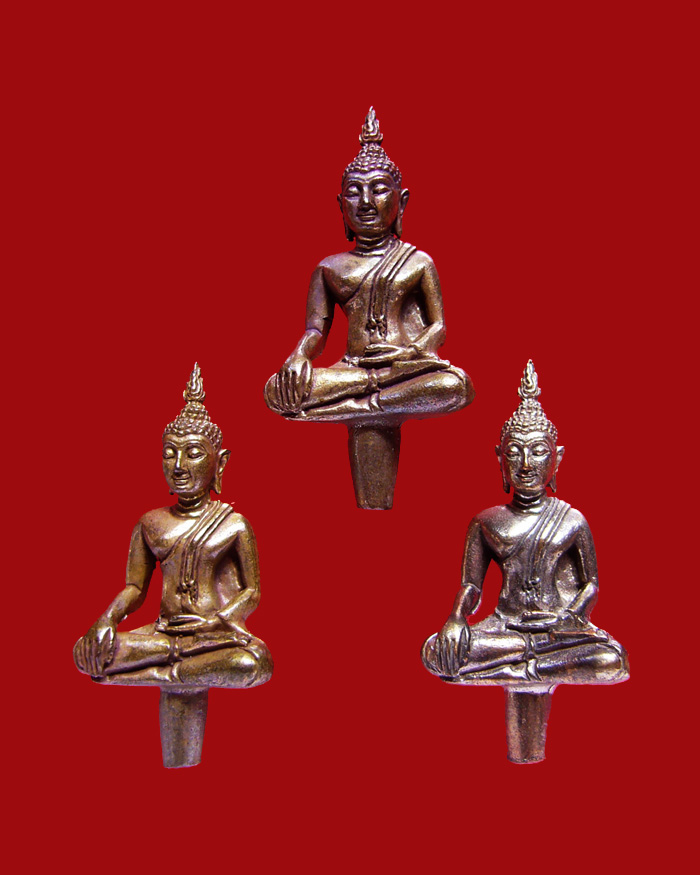 พระยอดธง รุ่นคูณมหากุศล ปี2540 เนื้อนวะโลหะ ตอกโค๊ต 3 องค์ เคาะเดียว