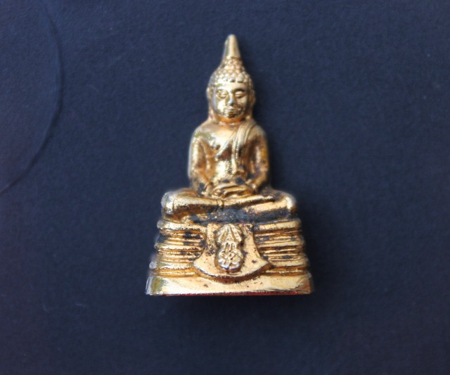 **** เคาะเดียวแดง*****พระกริ่ง ลพ.โสธร ปี 41 กะไหล่ทอง (โค๊ตเลเซอร์)