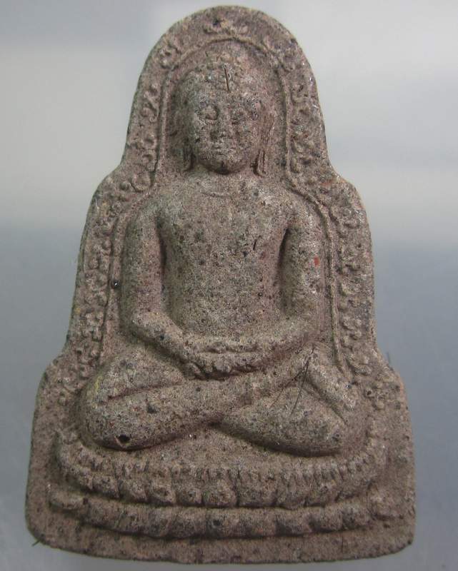 พระผงกัณทรวิชัย+ เกศา ไม่ทราบที่ครับ